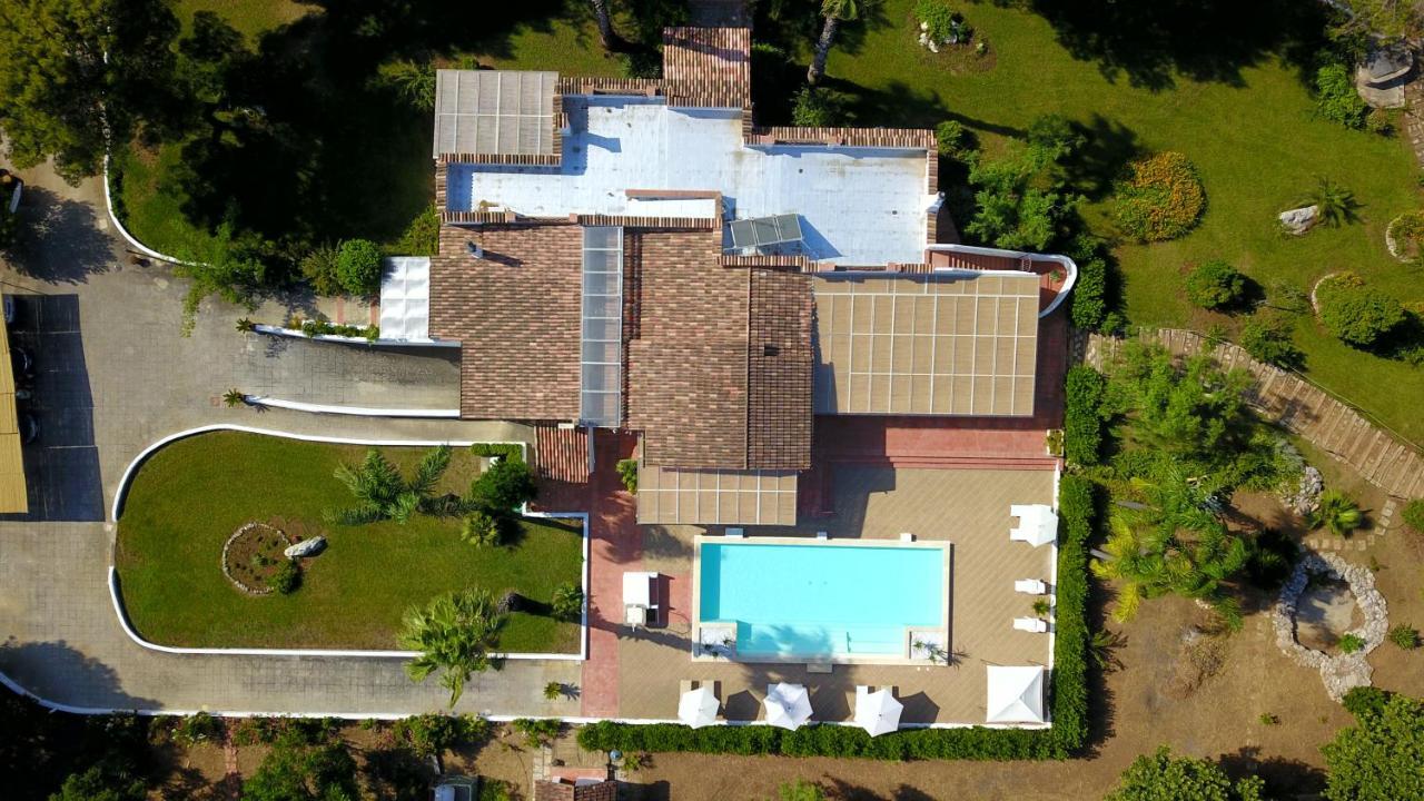 Villa Vetti Ugento Exterior photo